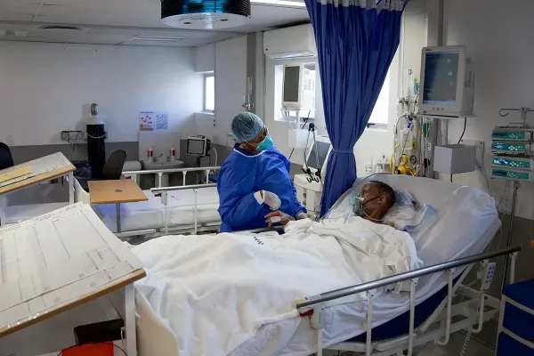 Patient receives treatment for mdr-tb