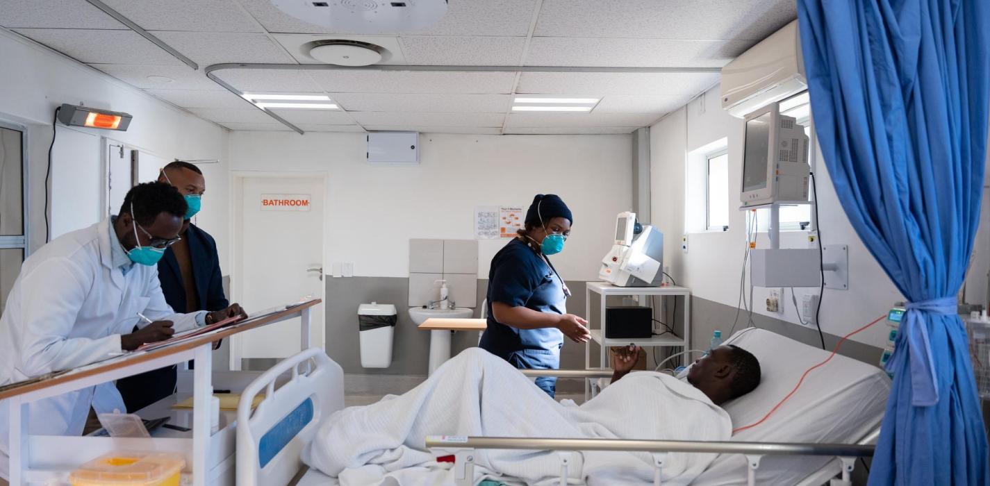 Doctors doing rounds